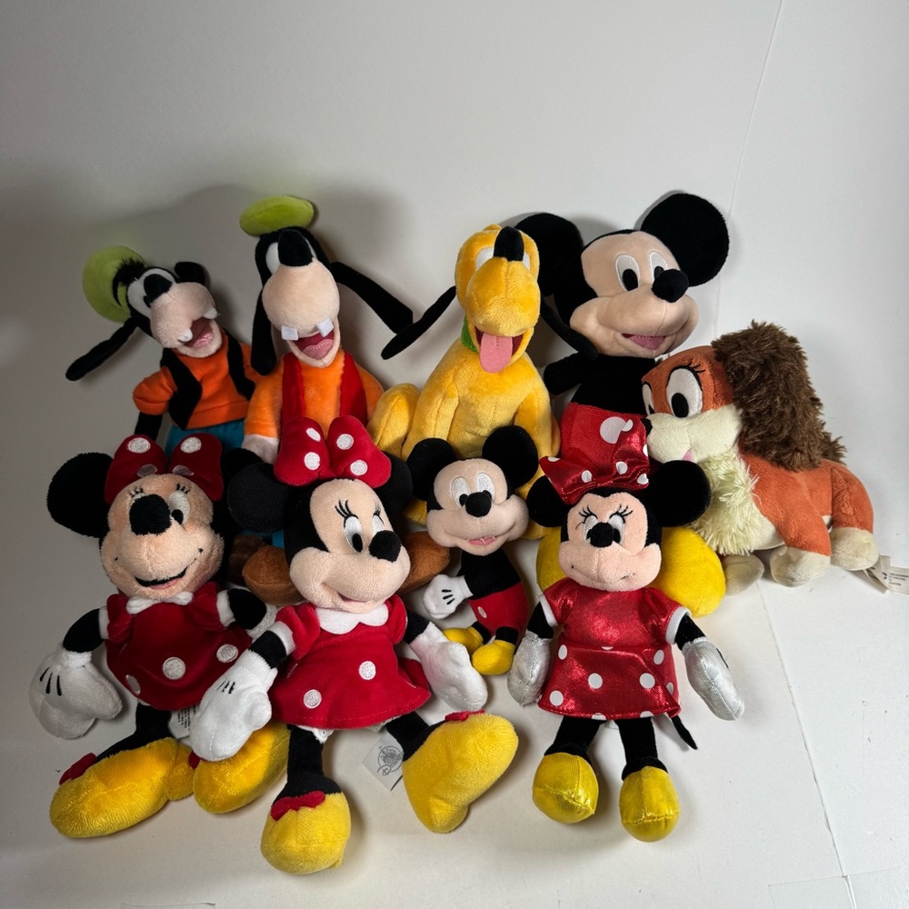 Disney Plush Lot Of 9 Goofy Pluto Mickey Minnie Mouse Fifi Dog 5"-11" Characters